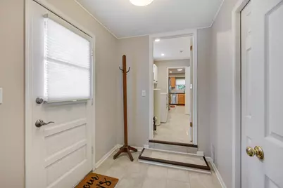 569 Northampton Circle, Elk Grove Village, IL 60007 - Photo 17