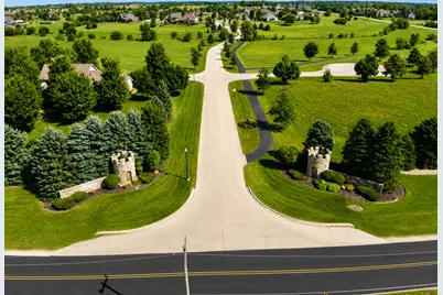 9655 W Queens Court, Monee, IL 60449 - Photo 11
