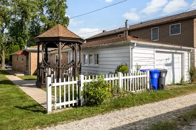 4242 Fishermans Terrace, Lyons, IL 60534 - Photo 13