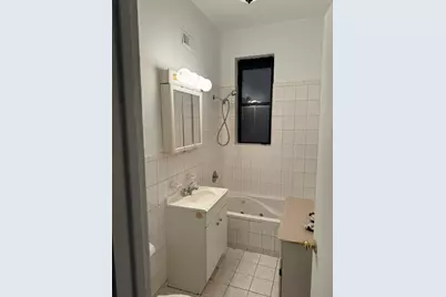 1013 N Western Avenue #2F, Chicago, IL 60622 - Photo 3