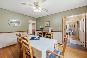131 Central Park Ave, Geneseo, IL 61254 - Photo 15