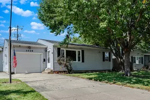 1005 Frederick St, Joliet, IL 60435 - Photo 1