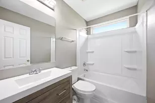 228 Norwich Dr, Bartlett, IL 60103 - Photo 23