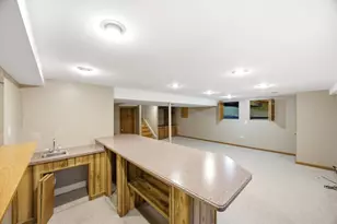 228 Norwich Dr, Bartlett, IL 60103 - Photo 33