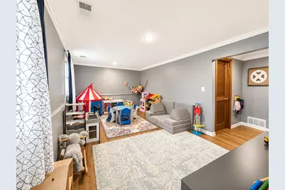 476 Raupp Boulevard, Buffalo Grove, IL 60089 - Photo 13