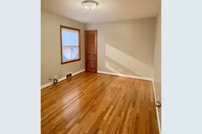 7212 S Christiana Avenue, Chicago, IL 60629 - Photo 5
