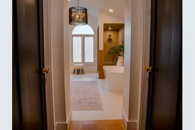 4738 W Pratt Avenue, Lincolnwood, IL 60712 - Photo 23