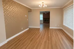 119 S Elroy Ave, Bartlett, IL 60103 - Photo 11