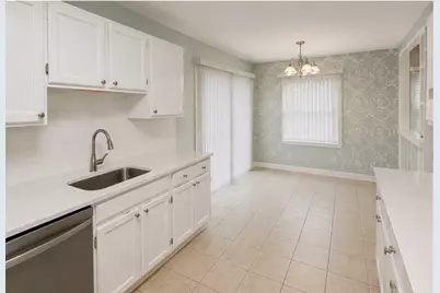119 S Elroy Avenue, Bartlett, IL 60103 - Photo 5