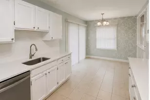 119 S Elroy Ave, Bartlett, IL 60103 - Photo 5