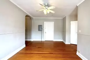 1301 W Argyle St, Chicago, IL 60640 - Photo 3
