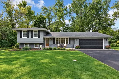 21 E Hillside Road, Naperville, IL 60540 - Photo 1