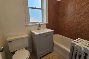 6545 N Francisco Ave, Chicago, IL 60645 - Photo 9