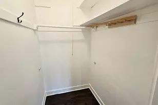 6545 N Francisco Ave, Chicago, IL 60645 - Photo 5
