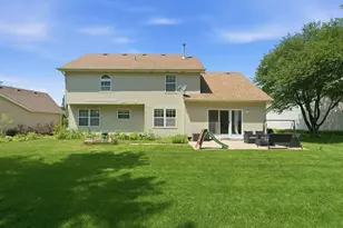 636 Briarwood Ln, Oswego, IL 60543 - Photo 25