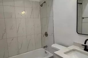 1344 W Ohio St, Chicago, IL 60642 - Photo 15