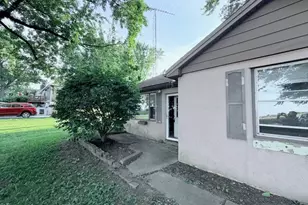 248 N 4000E Rd, Kankakee, IL 60901 - Photo 3