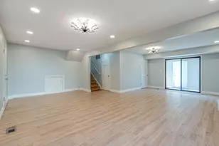 4470 Capstan Dr, Hoffman Estates, IL 60192 - Photo 11
