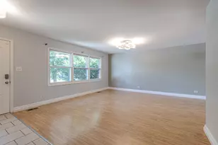4470 Capstan Dr, Hoffman Estates, IL 60192 - Photo 7