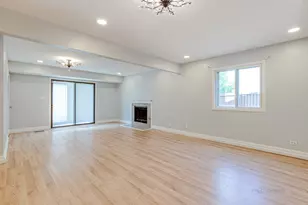 4470 Capstan Dr, Hoffman Estates, IL 60192 - Photo 9