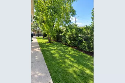 5720 N Manton Avenue, Chicago, IL 60646 - Photo 3