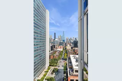 720 N Larrabee Street #1601, Chicago, IL 60654 - Photo 17