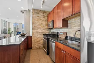 720 N Larrabee St, Chicago, IL 60654 - Photo 9