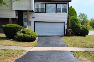 17909 Chartres Ct, Hazel Crest, IL 60429 - Photo 1