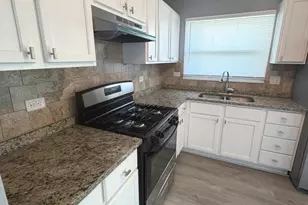 17909 Chartres Ct, Hazel Crest, IL 60429 - Photo 7