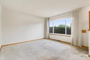 7101 W Devon Ave, Chicago, IL 60631 - Photo 3
