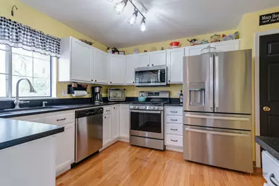 [Address not provided], Crystal Lake, IL 60014 - Photo 7