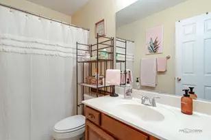 [Address not provided], Crystal Lake, IL 60014 - Photo 19