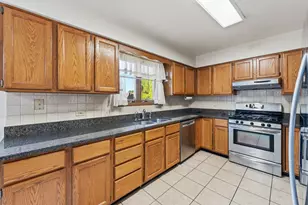 736 Concord Ln, Des Plaines, IL 60016 - Photo 11
