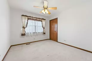 736 Concord Ln, Des Plaines, IL 60016 - Photo 25