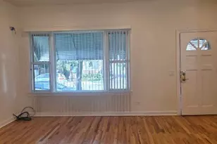1643 W 35th St, Chicago, IL 60609 - Photo 5