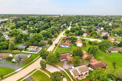560 Lakeview Court, Roselle, IL 60172 - Photo 37