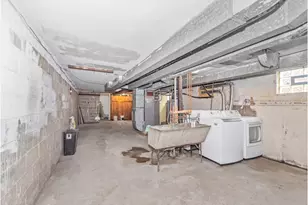 8914 Lamon Ave, Skokie, IL 60077 - Photo 13