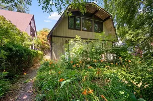 642 Sheridan Rd, Evanston, IL 60202 - Photo 1
