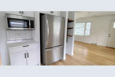133 S Lincoln Avenue, Mundelein, IL 60060 - Photo 3