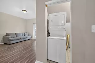 4500 W Wilcox St, Chicago, IL 60624 - Photo 11