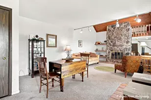 742 Glen Way, Gurnee, IL 60031 - Photo 7