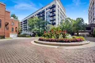 1525 S Sangamon St, Chicago, IL 60608 - Photo 3