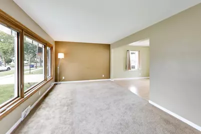 1493 Orchard Street, Des Plaines, IL 60018 - Photo 3