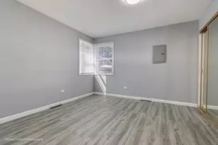 14034 S Saginaw Ave, Burnham, IL 60633 - Photo 17