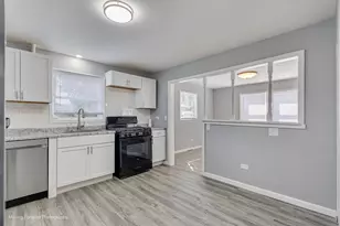 14034 S Saginaw Ave, Burnham, IL 60633 - Photo 5