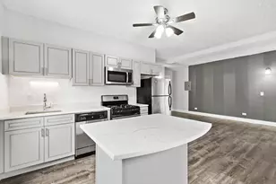 4555 N Malden St, Chicago, IL 60640 - Photo 3
