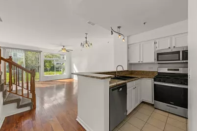 1165 E Cambria Lane S, Lombard, IL 60148 - Photo 5