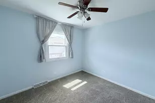 213 Frederick Pl, Wood Dale, IL 60191 - Photo 27