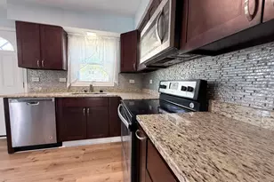 213 Frederick Pl, Wood Dale, IL 60191 - Photo 5
