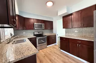 213 Frederick Pl, Wood Dale, IL 60191 - Photo 3